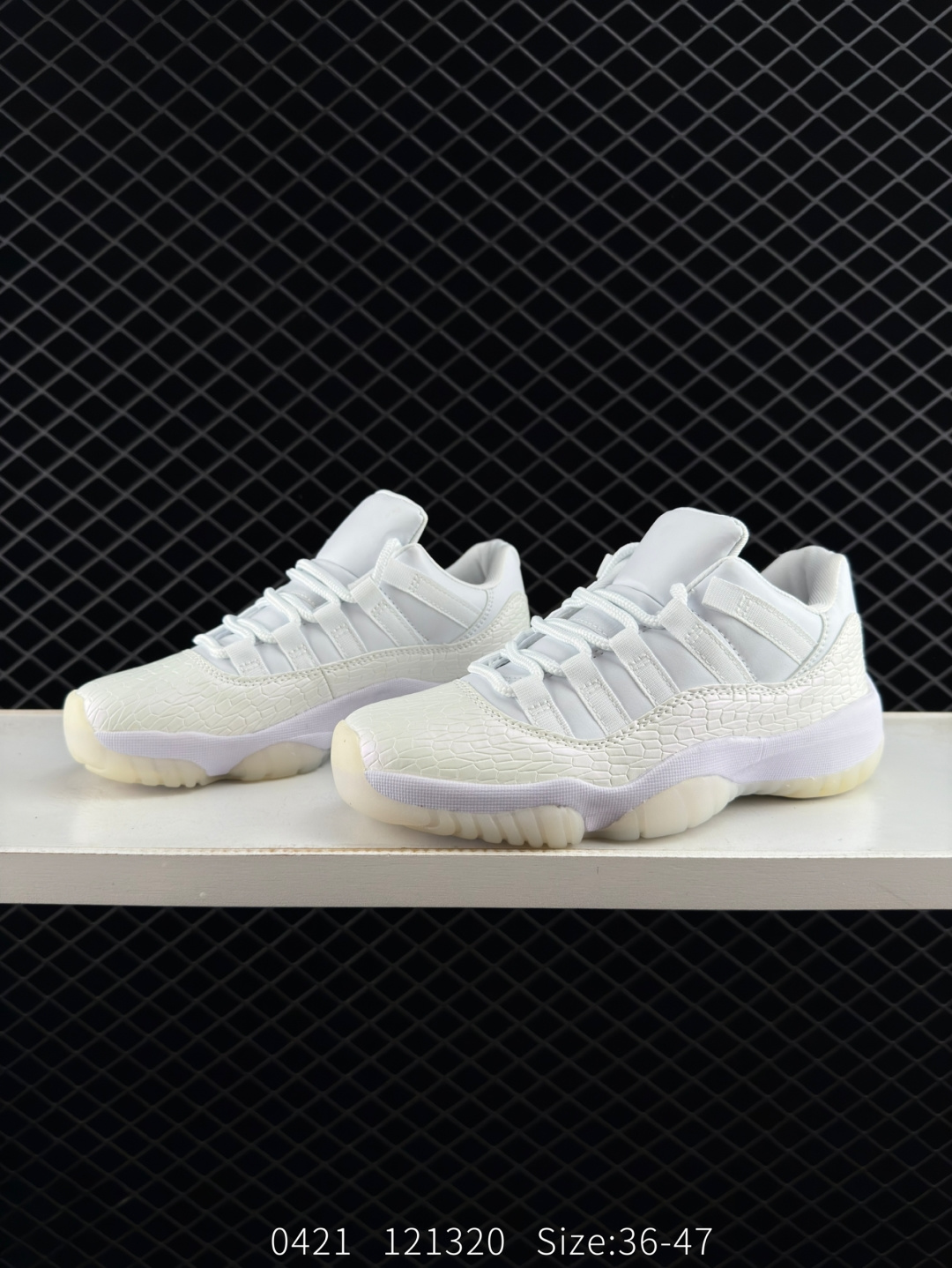 Nike Air Jordan 11 Retro Low